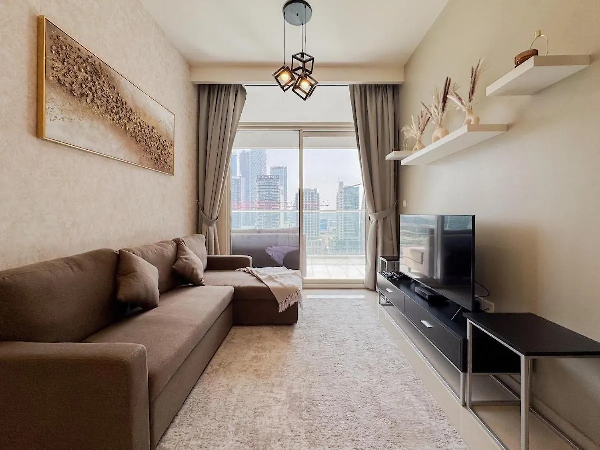 Lägenhet Bronzite 2-Bed Apt Central Dubai Canal Views